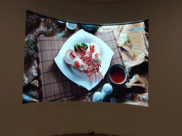 施秉室内P2.5弧形LED屏
